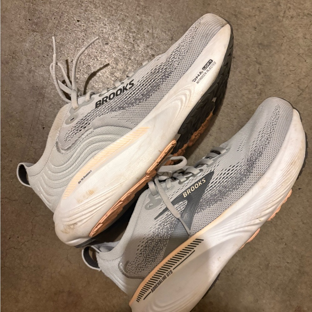 Brooks Women’s Adrenaline GTS 25